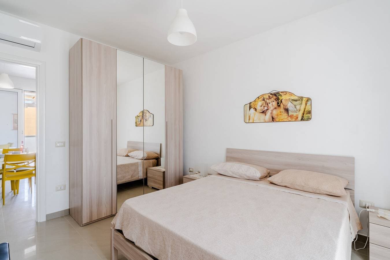 Foto 10 von 27: Ferienhaus 'Donasand_torre San Giovanni' mit privater Terrasse und Balkon