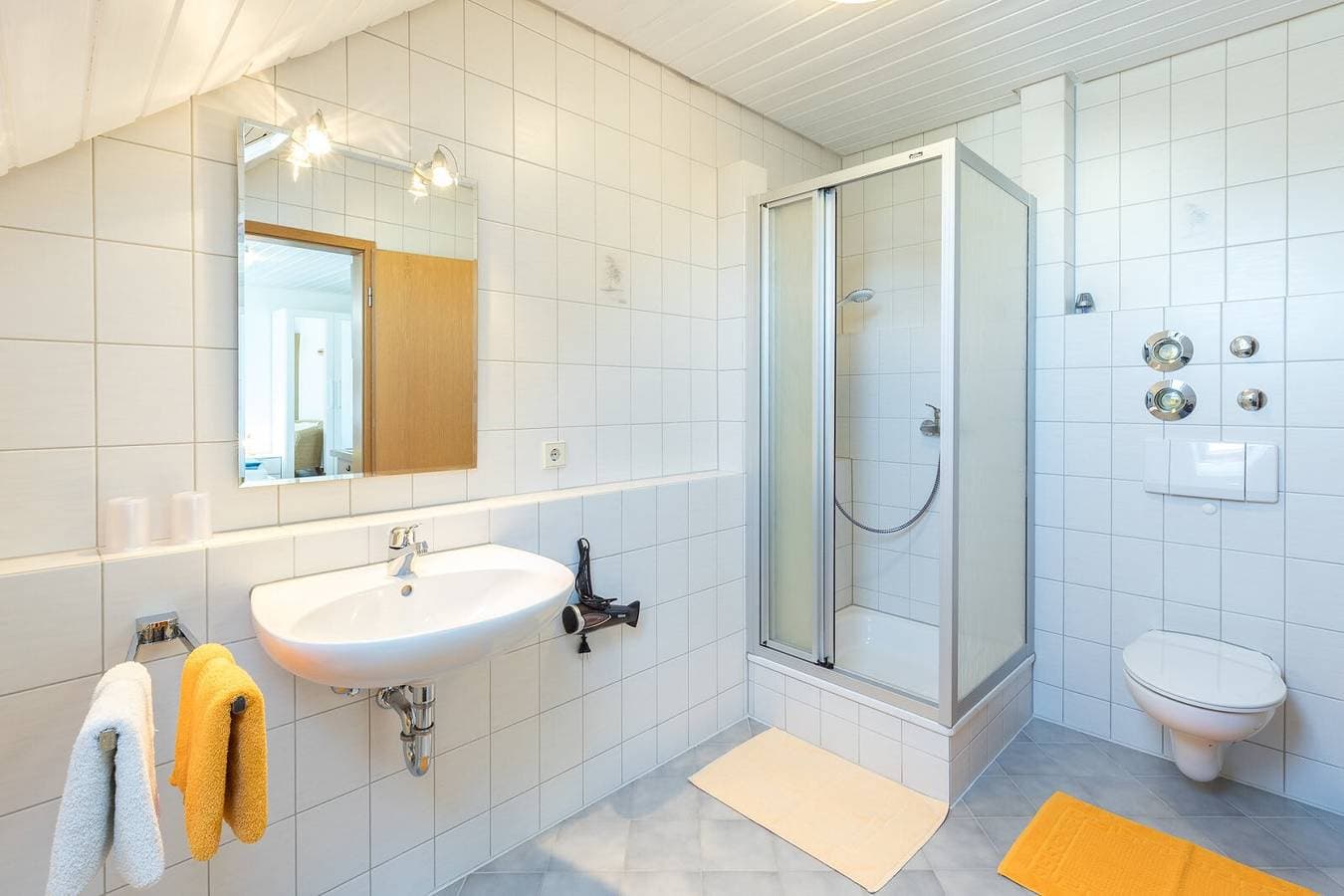 Foto 13 von 15: Einzimmerwohnung "Baur Nr. 2" mit Wlan und Balkon; Parkplatz vorhanden