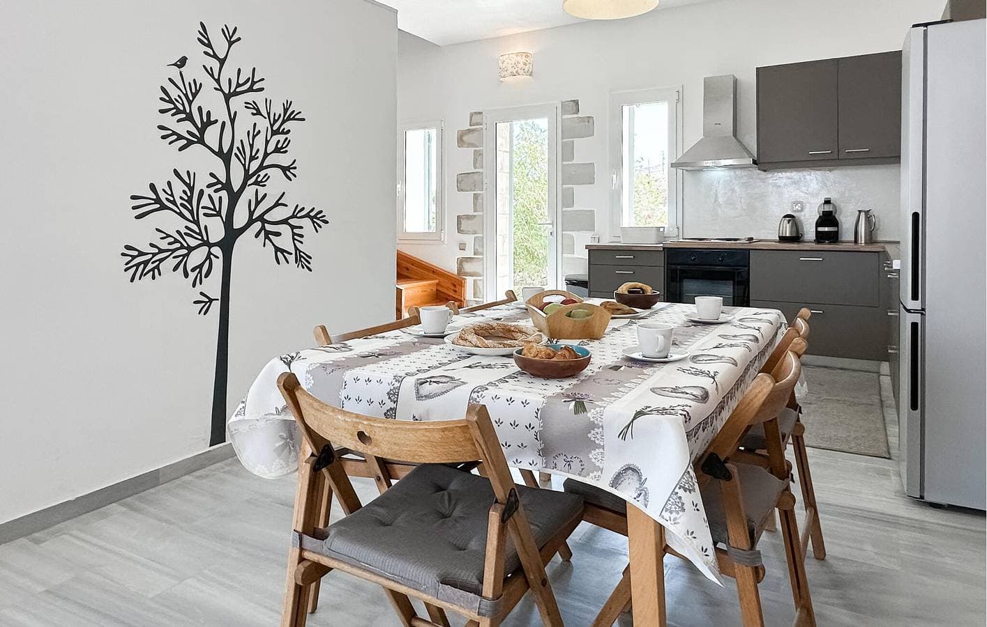 Foto 6 von 37: Apartment mit Meerblick, Pool und WLAN, Almyrida