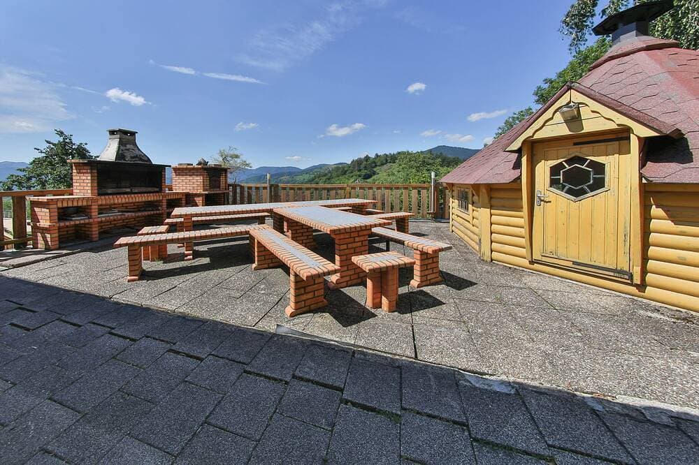 Foto 12 von 12: Vermietung haus 15 Personen mit privatem Schwimmbad, Spa, Sauna Alsace 68.830 Oderen