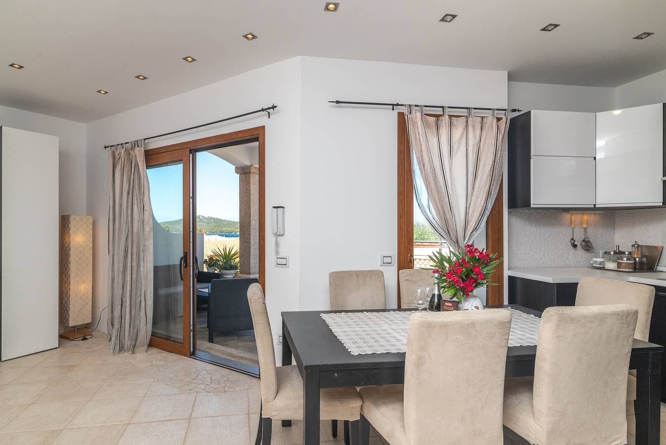 Foto 4 von 20: Ferienhaus 'Appartamento Porto Pozzo' mit Meerblick, WLAN und Klimaanlage