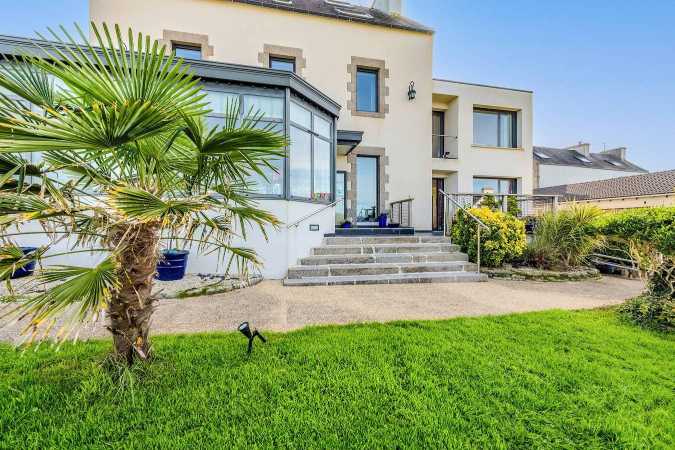 Foto 10 von 21: Zimmer 'La Demeure Océane - Côté Jardin' mit Meerblick und gemeinsamem Garten