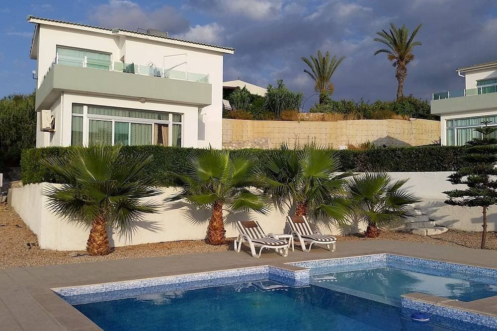 Dorf Lage mit herrlichem Meer / Pool Aussicht- 3 Gehminuten von Restaurants 1