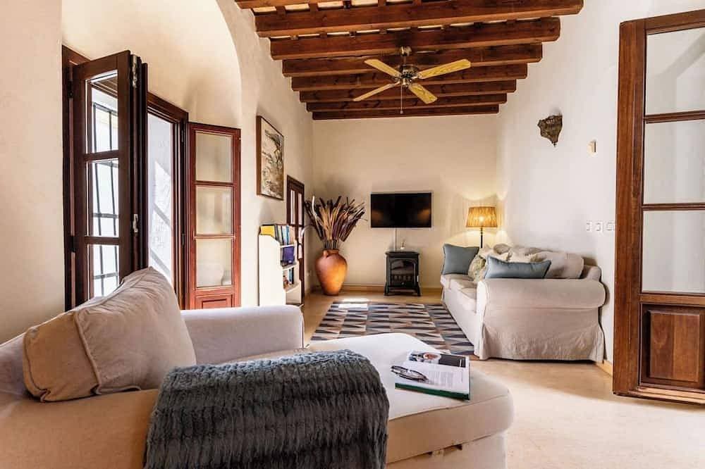 Casa de Medina: a spacious Andalusian townhouse in the heart of Medina Sidonia 1
