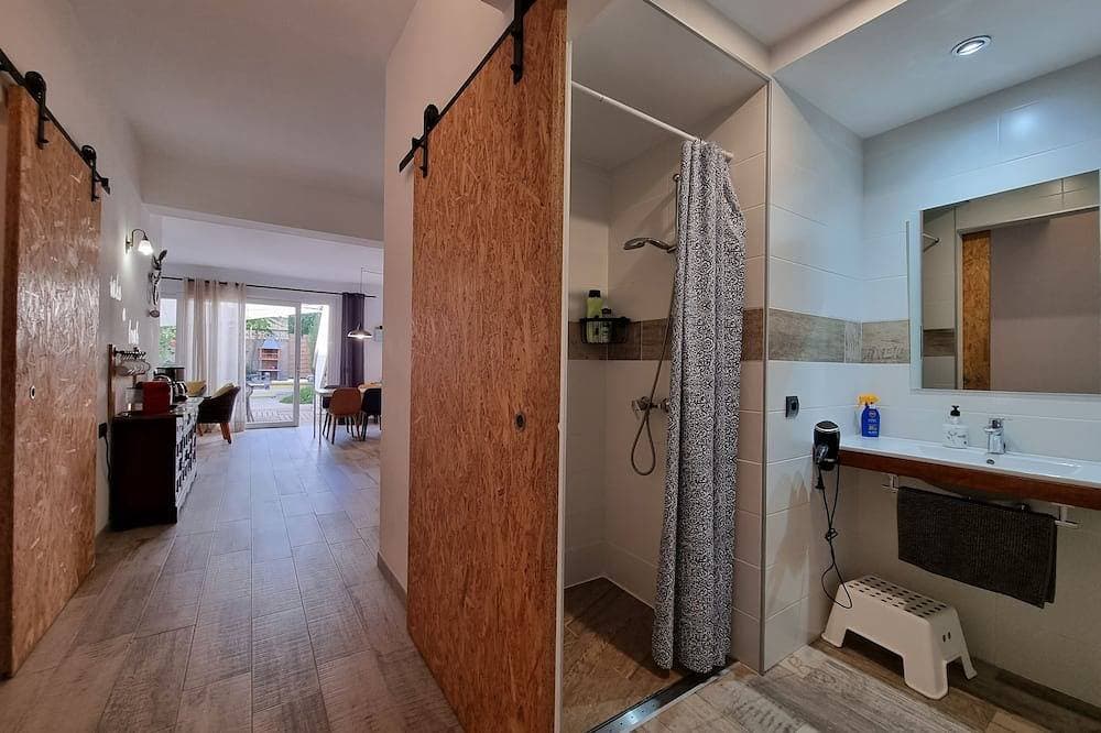 Foto 7 von 28: Playa de Palma, 80qm Wohnen mit 60qm Privater Garten  auf  2 min. vom Strand.
