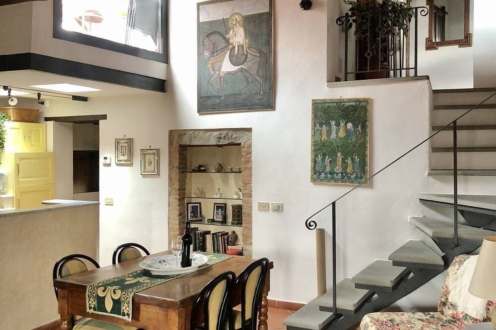 Panoramablick über die Toskana von schönen 2Bd Wohnung in mittelalterliche Festungsstadt 1