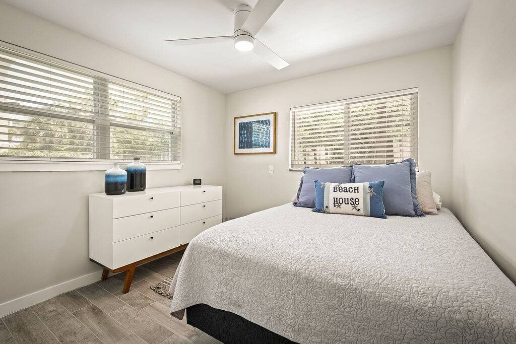 Modern 1-Bedroom Beachside Retreat Steps to the Beach 1