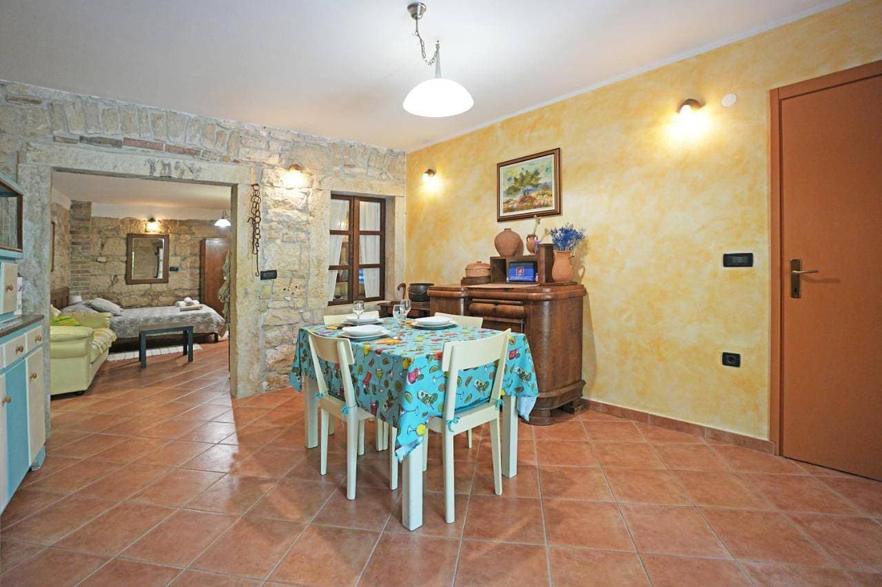 Foto 4 von 32: One-Bedroom Apartment