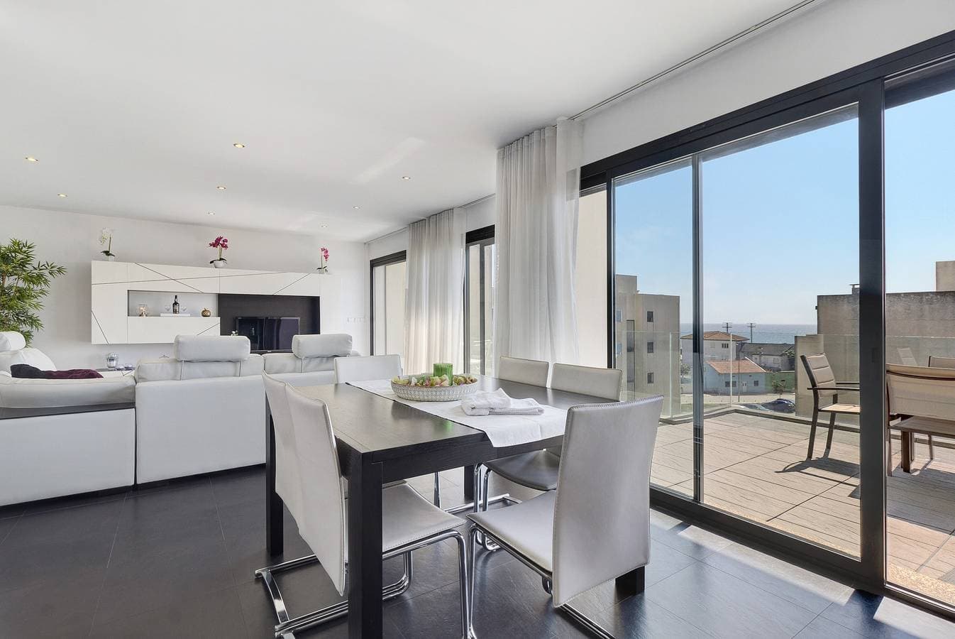 Foto 4 von 26: Ferienwohnung 'Sublime Mundo' mit Gemeinschaftspool, Balkon und WLAN