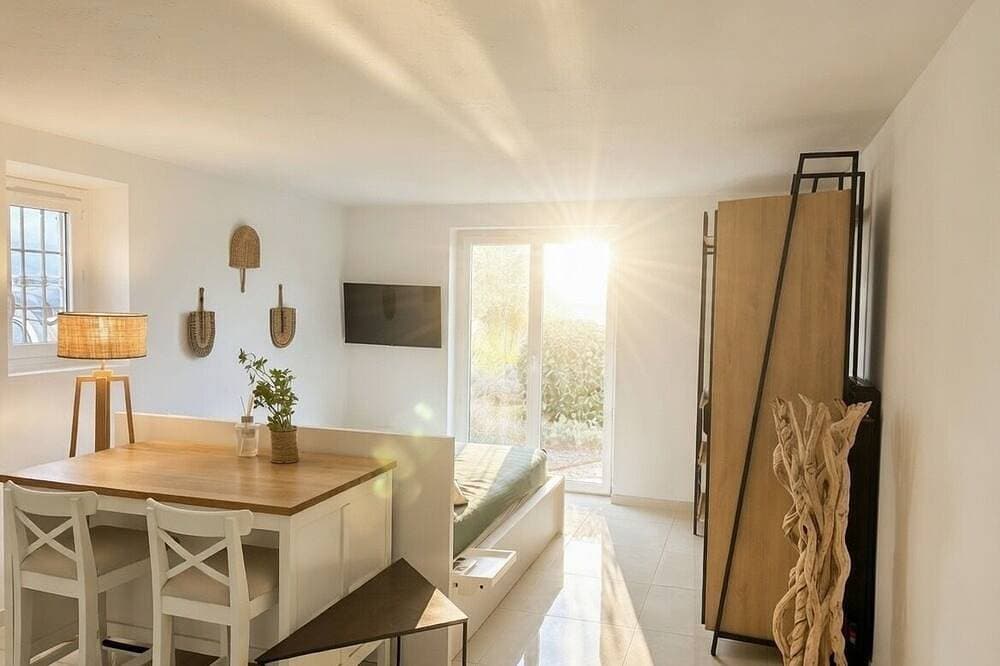 Foto 11 von 21: Bastide Luxueuse - Swimming pool & Xxl view - 12/14 pers