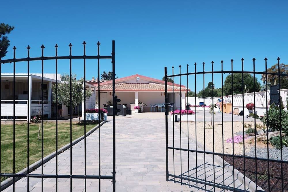 Foto 13 von 14: Villa with Private Pool in Sardinia - Relax & Privacy