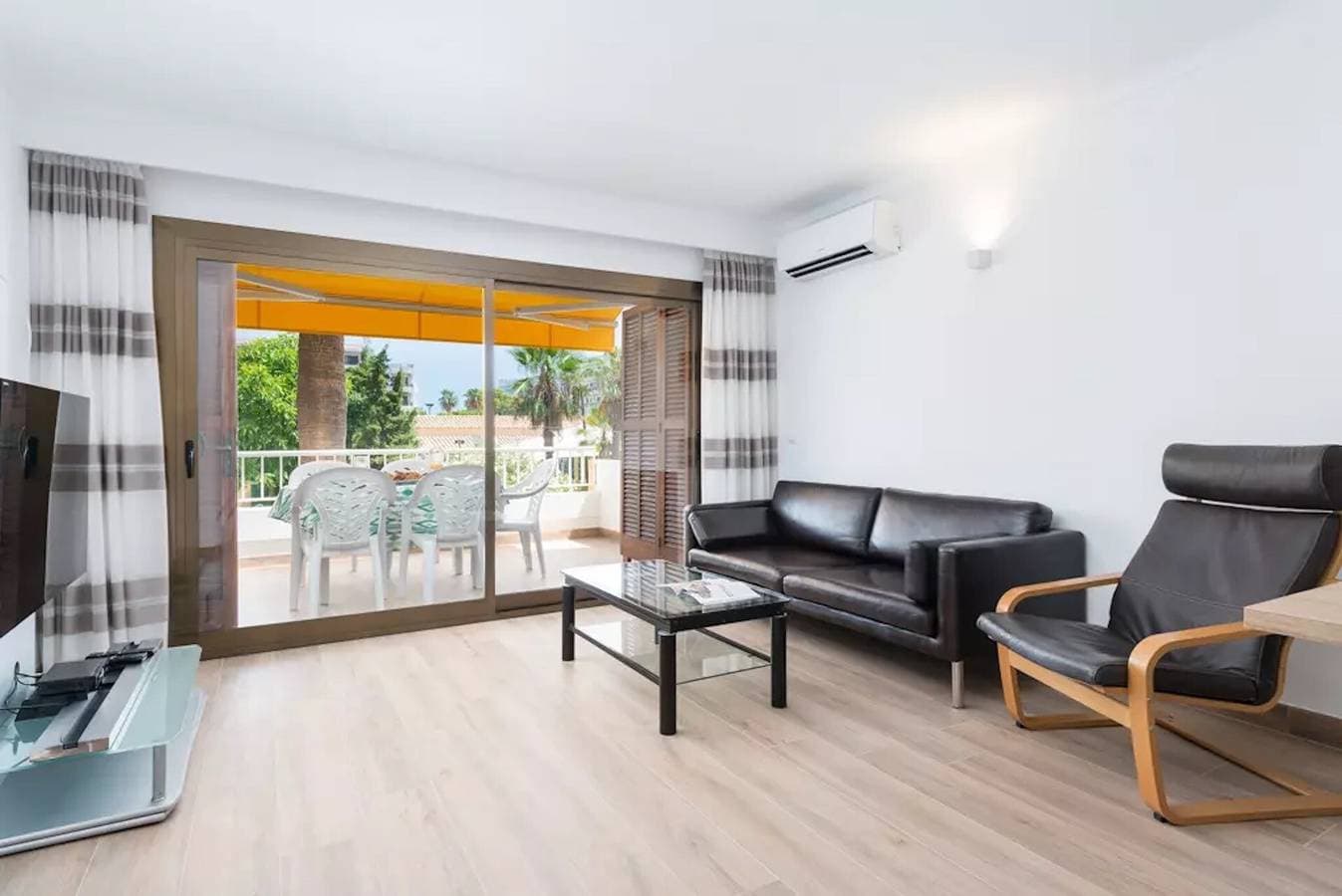 Foto 6 von 18: Schöne Ferienwohnung "Venecia" mit Pool, WLAN, Balkon und Klimaanlage