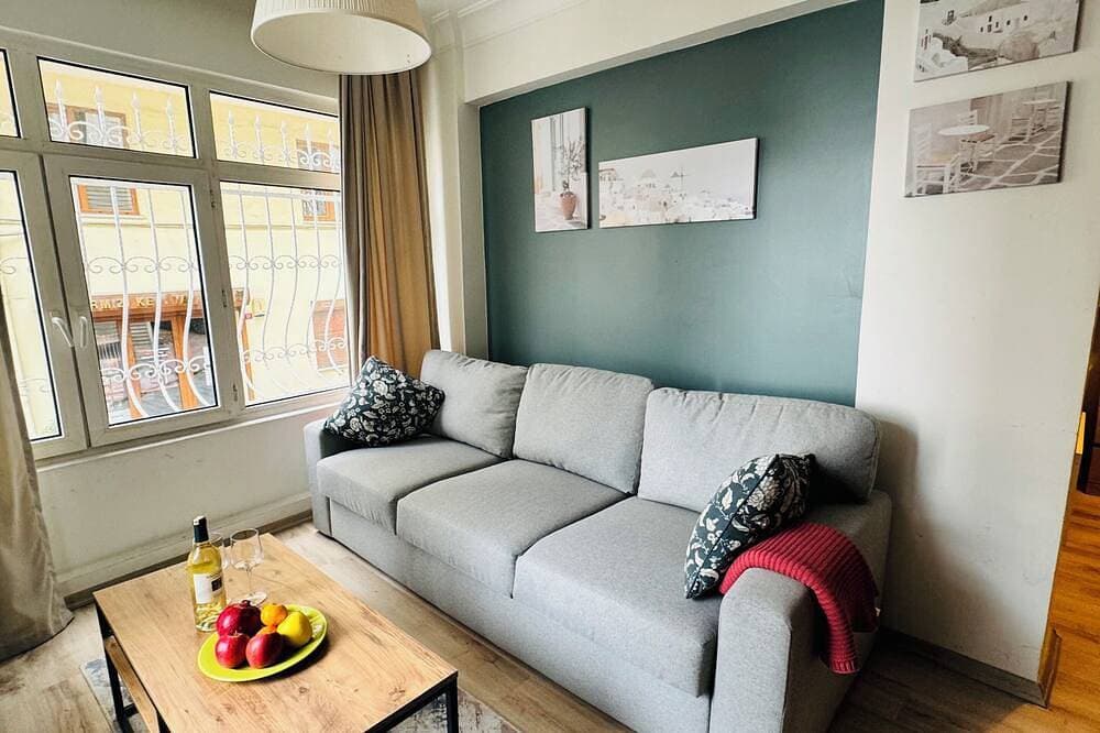 Bosphorus View Duplex in Central Istanbul  2Br  Sleeps 6 1