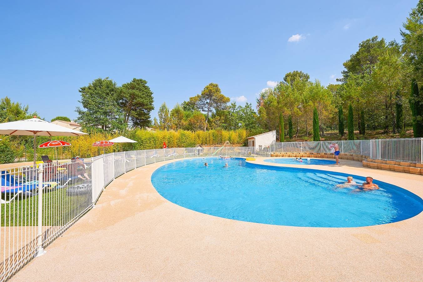 Foto 13 von 21: Ferienhaus für 6 Personen mit Pool