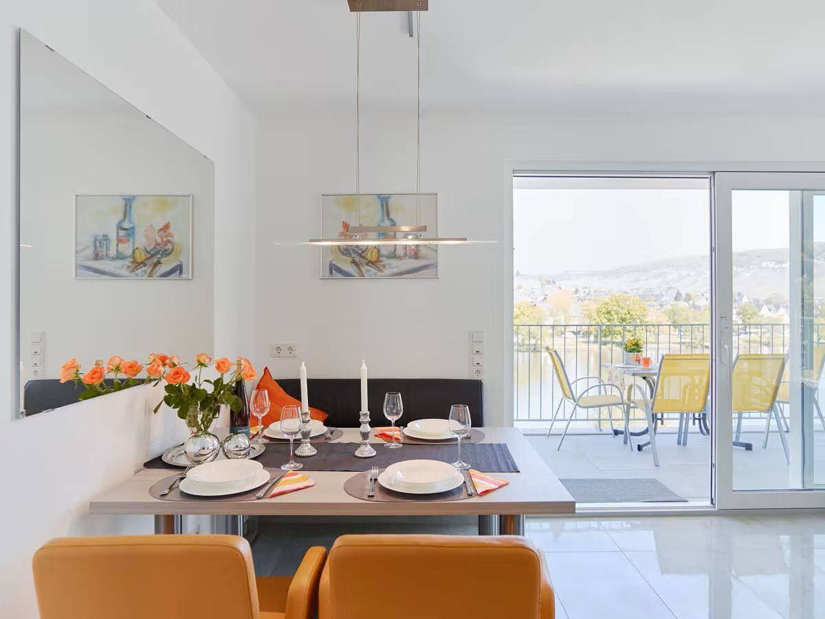 Foto 4 von 8: Komfortable Ferienwohnung mit Balkon, Garage und außergewöhnlichem Ausblick in Bernkastel-Kues