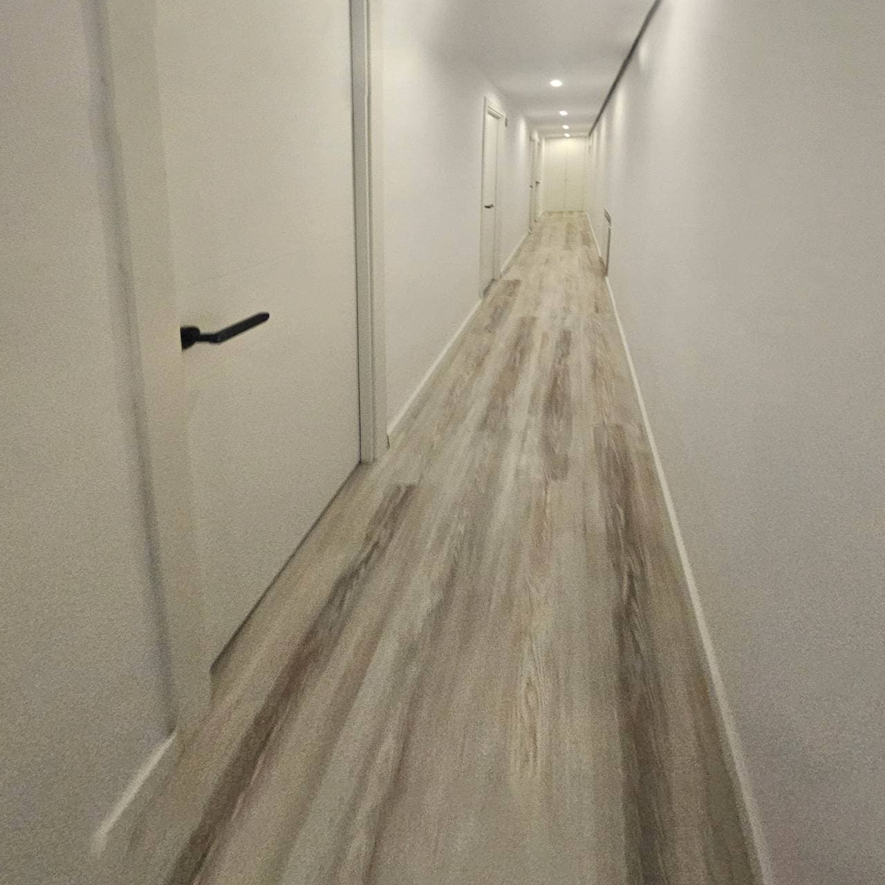 Foto 6 von 9: M Lima: habitación perfecta para vivir y