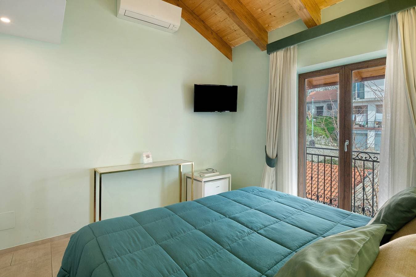 Foto 5 von 14: Zimmer 'La Ciociara' mit Balkon, Wi-Fi und Klimaanlage