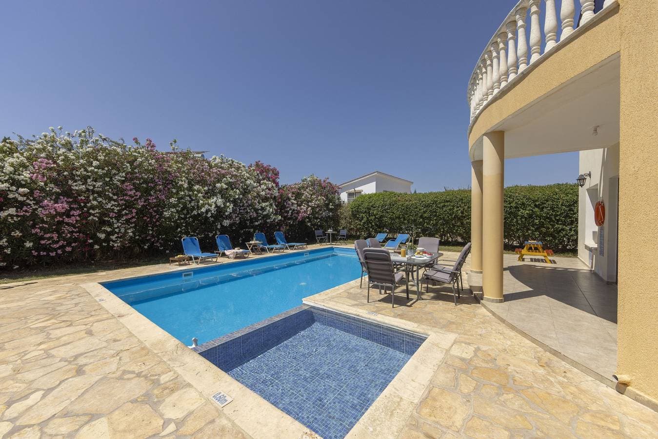 Foto 8 von 43: Villa Tsikkos Pende