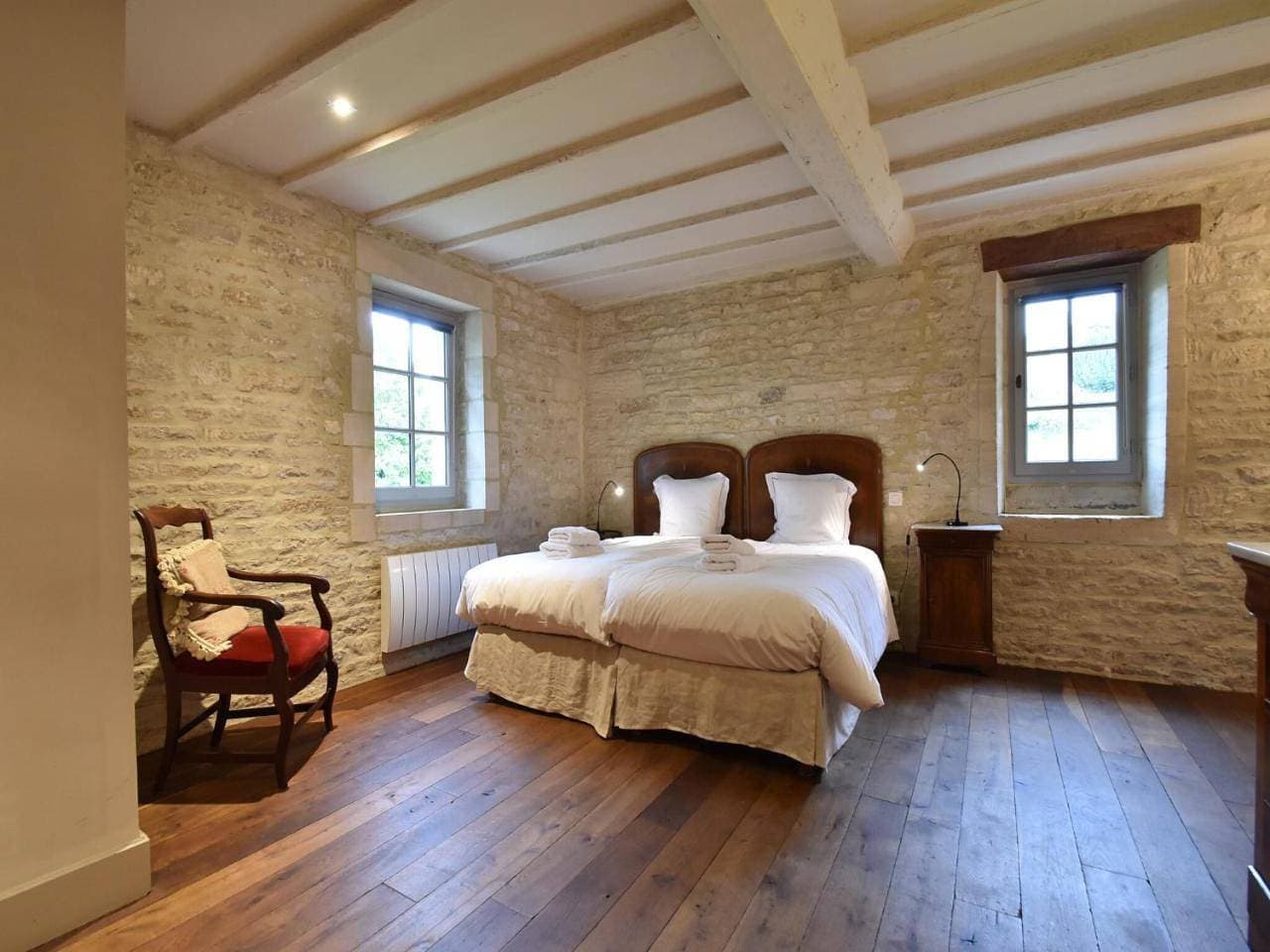 Foto 8 von 43: Six-Bedroom Holiday Home