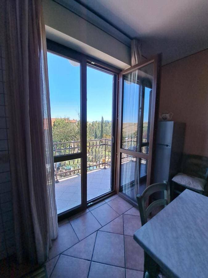 Foto 5 von 29: Two-Bedroom Apartment