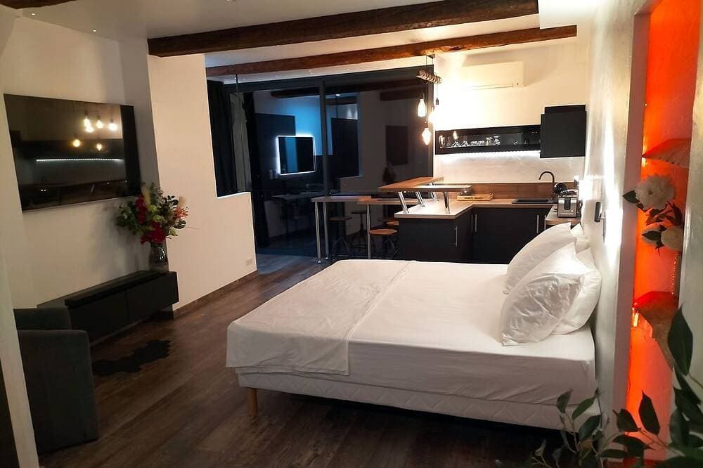Foto 3 von 17: L'essens Fayence... Suite Avec vue Imprenable