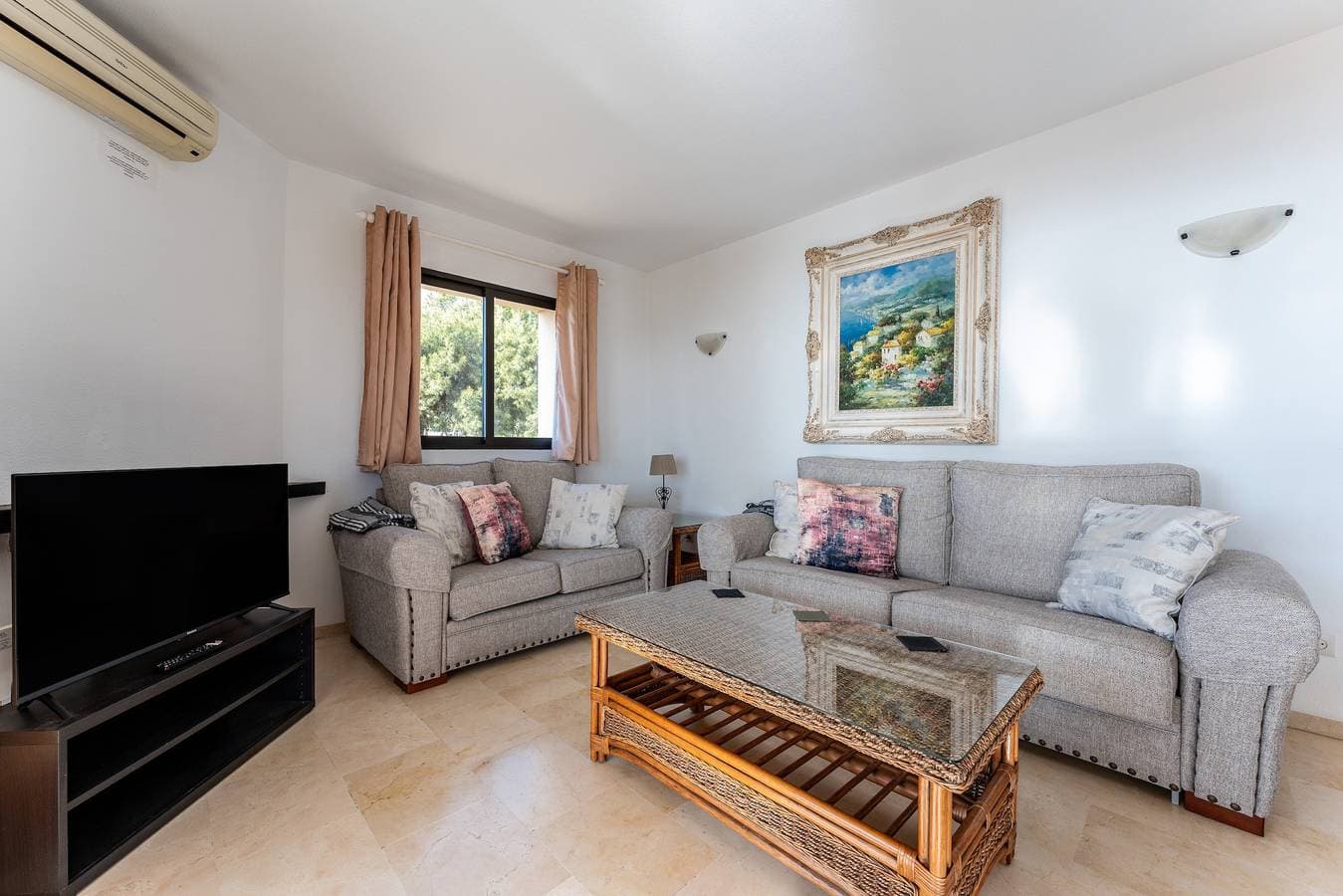 Foto 6 von 21: Ferienwohnung 'Meerblick Torre Oceano 7' mit Gemeinschaftspool & WLAN
