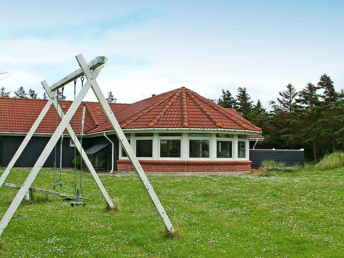Foto 2 von 41: Five-Bedroom Holiday Home