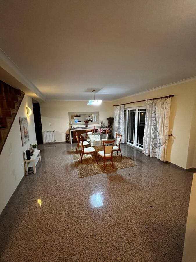 Foto 5 von 53: Four-Bedroom House
