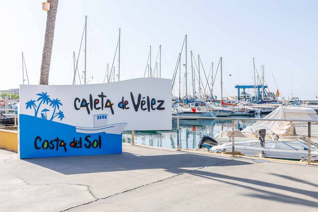 A&N Seaport 1B, Caleta de Velez 1
