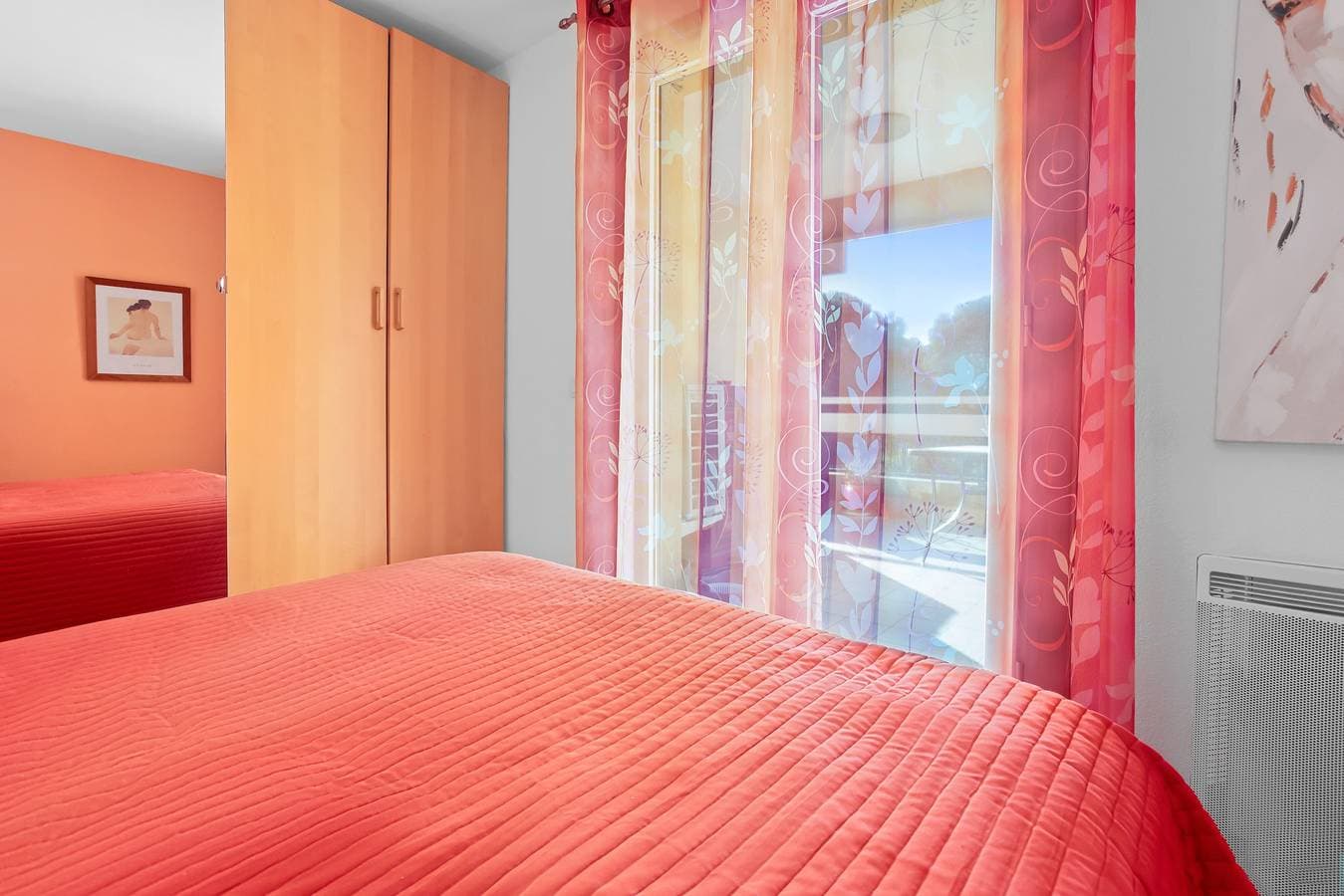 Foto 13 von 23: Ferienwohnung 'Boulouris' mit privater Terrasse, WLAN und Klimaanlage