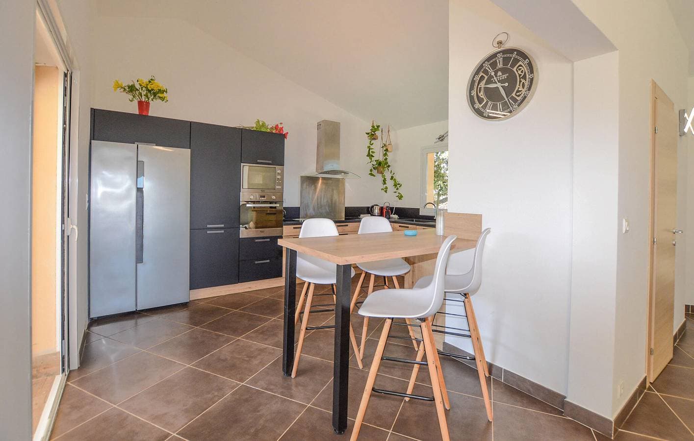 Foto 7 von 35: Gemütliche Wohnung mit Pool in der Nähe von Plage de Canetto
