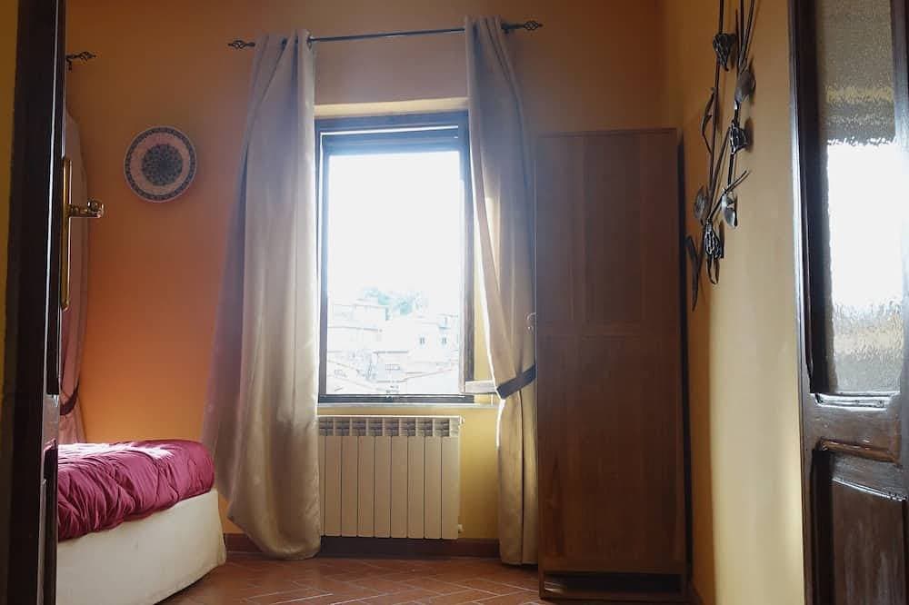 Foto 4 von 27: Cozy apartment in Acquapendente for exploring Tuscia and Tuscany.