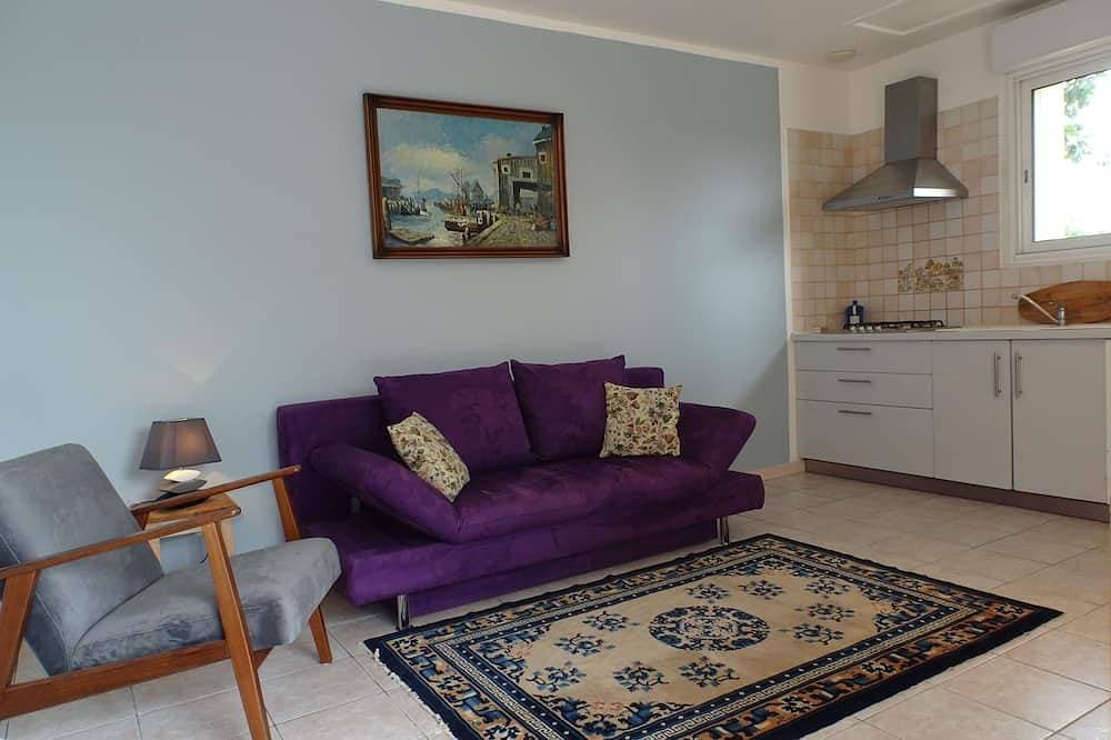 Foto 9 von 30: Ein wunderschönes Studio, Küchenzeile, Bad,Terrasse, Garten mit Grill, gr. Pool!
