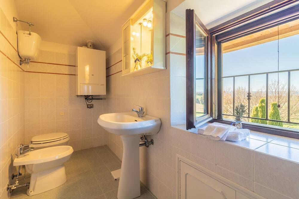 Foto 12 von 30: Agri-relais Il Poderaccio: your memorable stay on the Lake