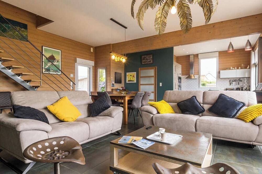 Foto 10 von 21: ZeitgenÃ¶ssische Villa mit Meerblick - Pers.