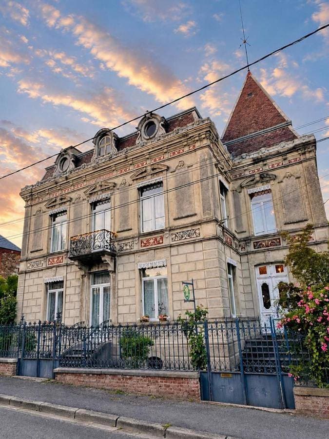 Le Petit Chateau 1
