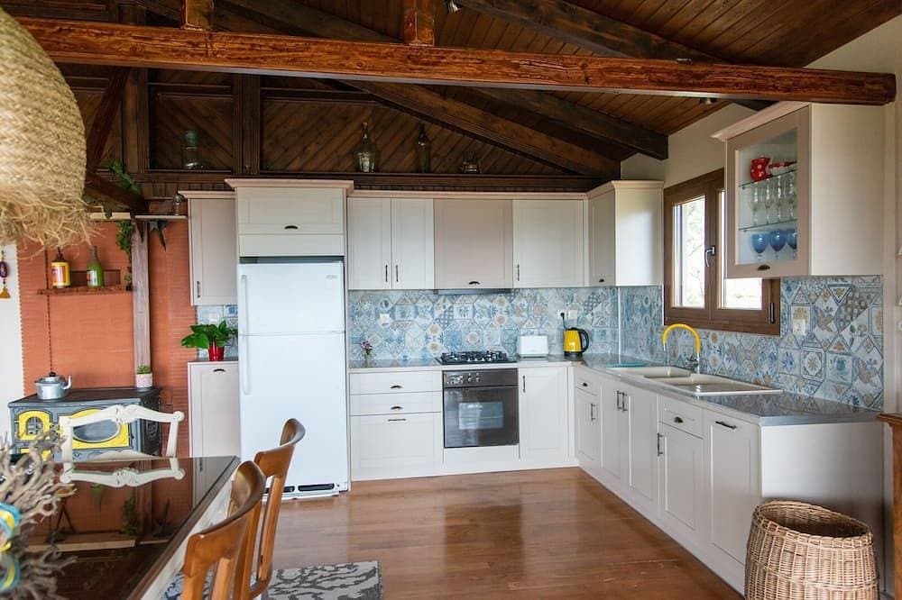Foto 13 von 30: Calypso Villa With Jacuzzi Pool & Sea View