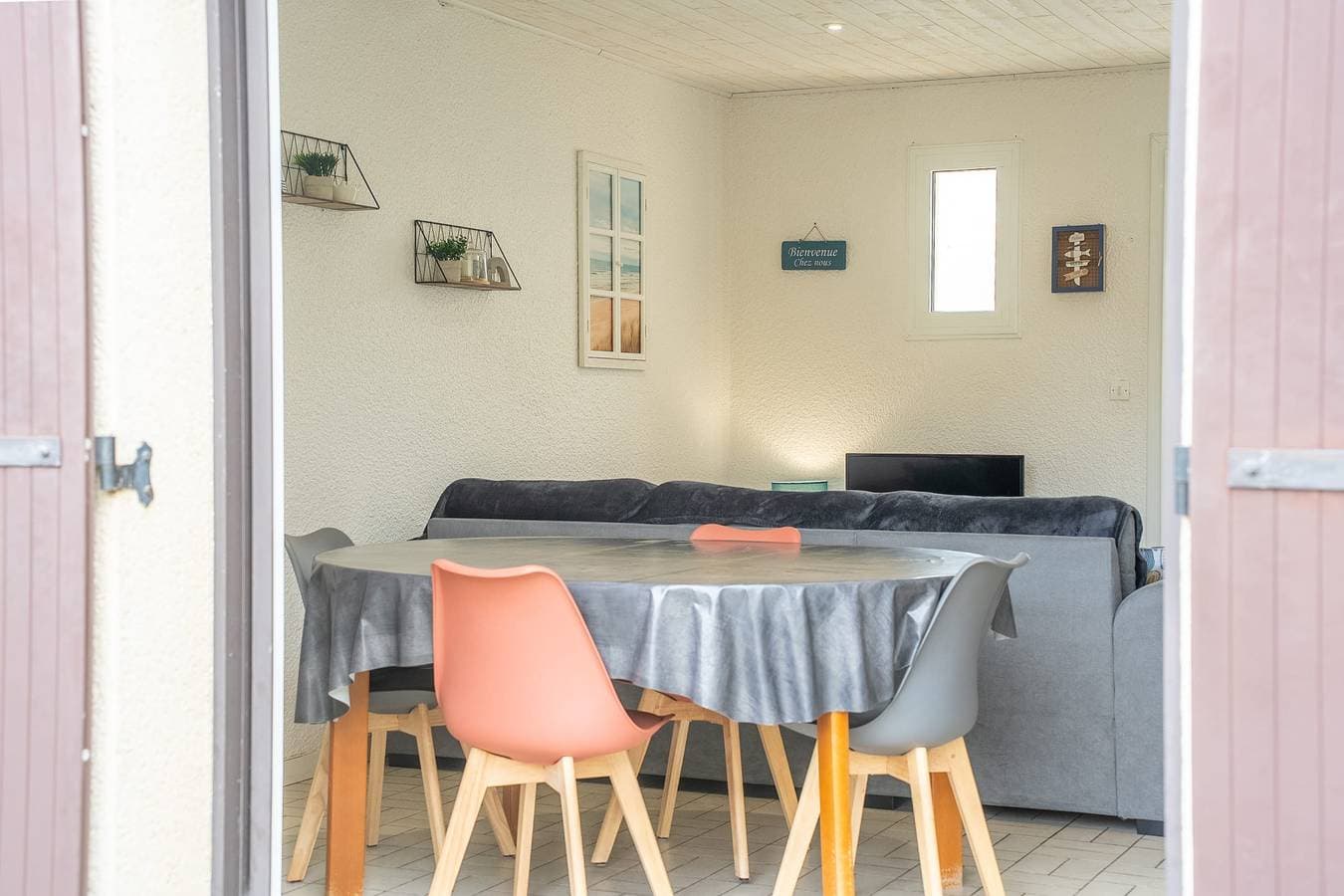 Foto 10 von 31: Ferienhaus für 4 Personen mit Terrasse