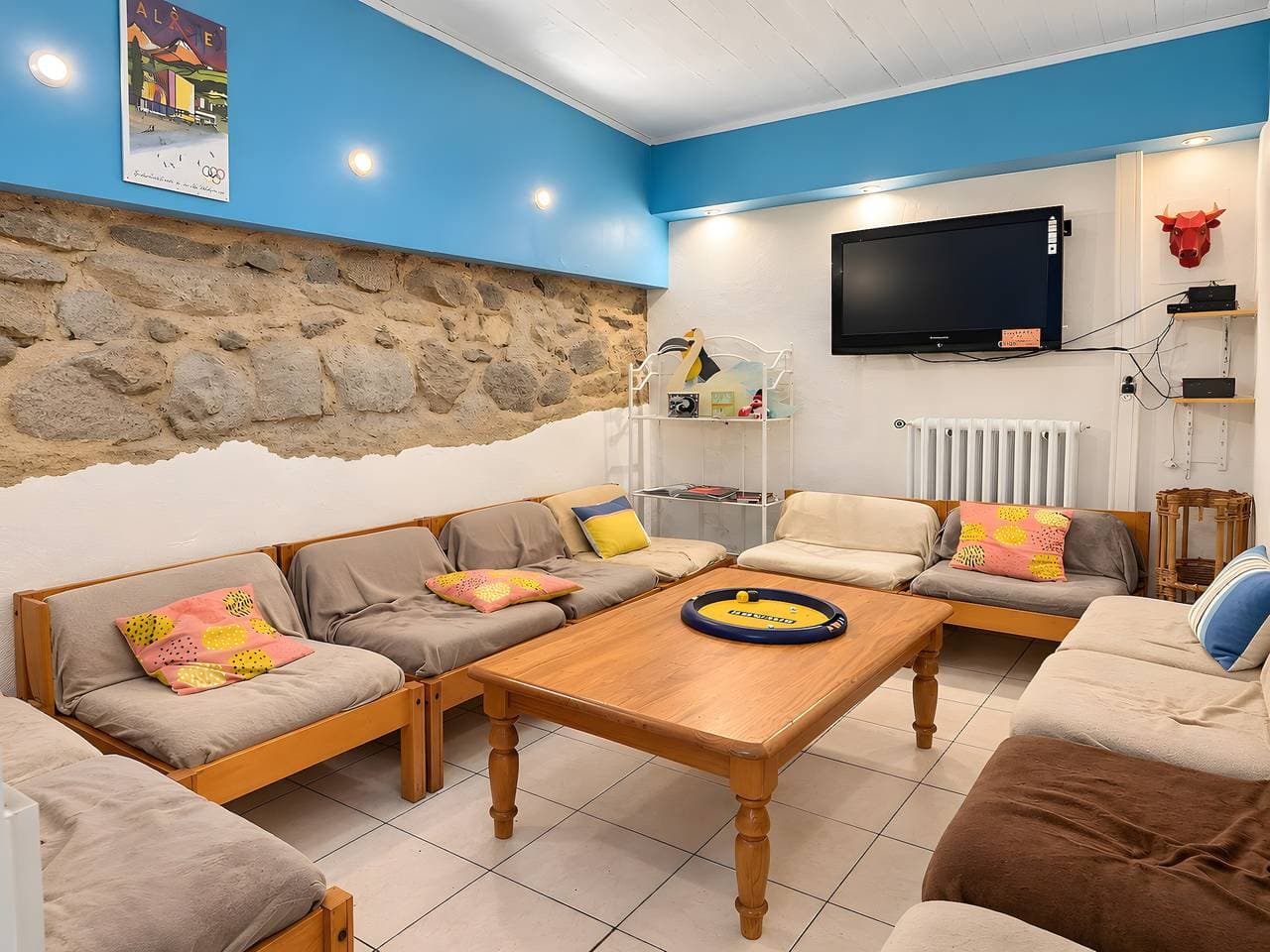 Foto 6 von 17: Ferienhaus 'Chambre Pour 3 Au RDChaussée' mit Bergblick, Gemeinschaftsterrasse & WLAN