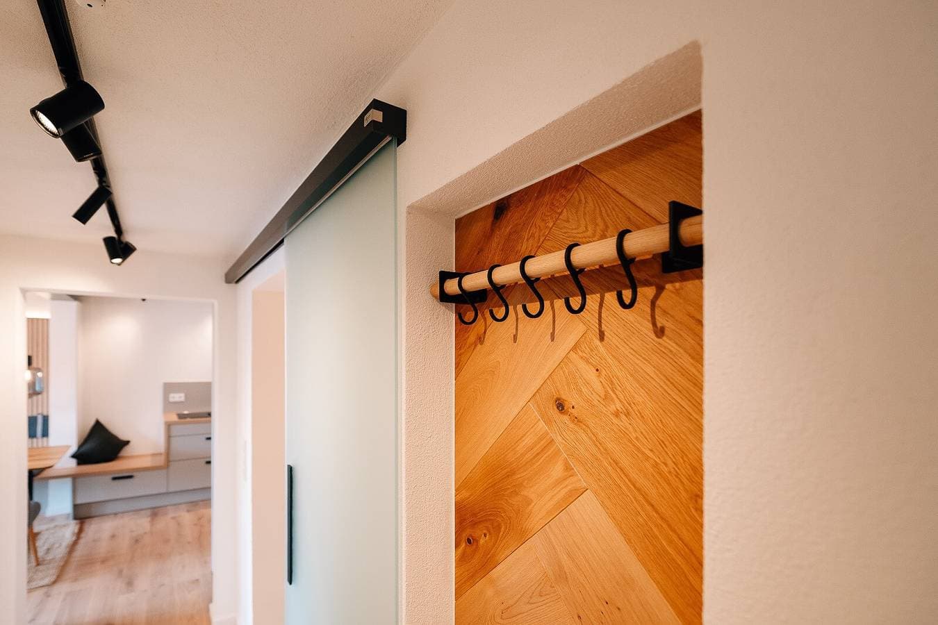 Foto 8 von 25: Apartment 'Fewo Tauberblick' mit Gemeinschaftsterrasse, privatem Garten und WLAN