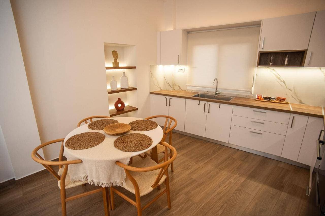 Foto 7 von 20: One-Bedroom Apartment with Balcony