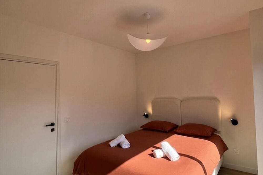 Foto 2 von 30: Villa Nova Annecy | Downtown & Lake | Sleeps 8