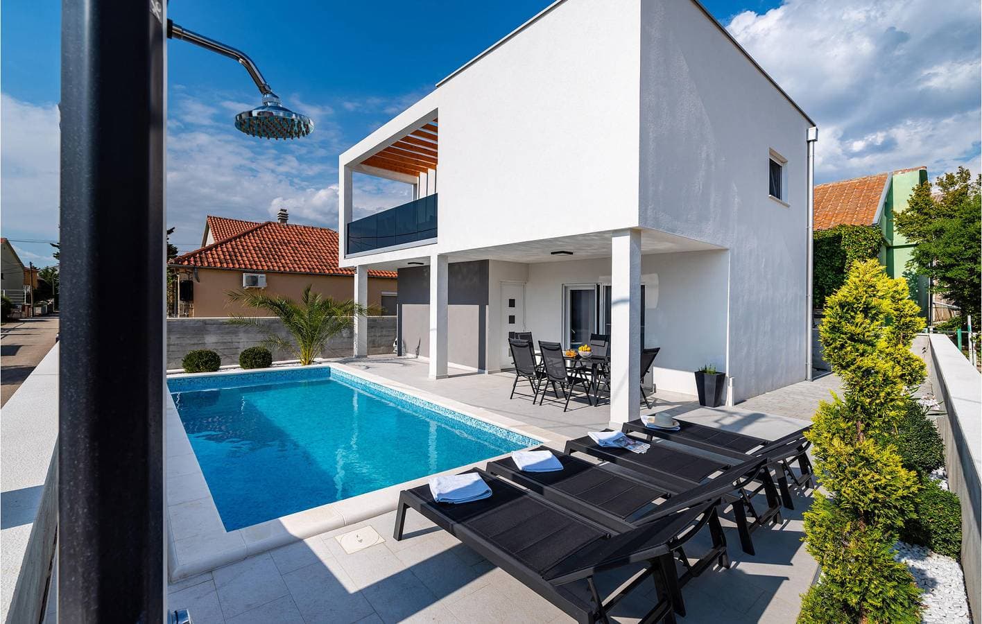 Foto 2 von 35: Reizende Ferienwohnung mit Pool, WLAN und Terrasse in Küstennähe