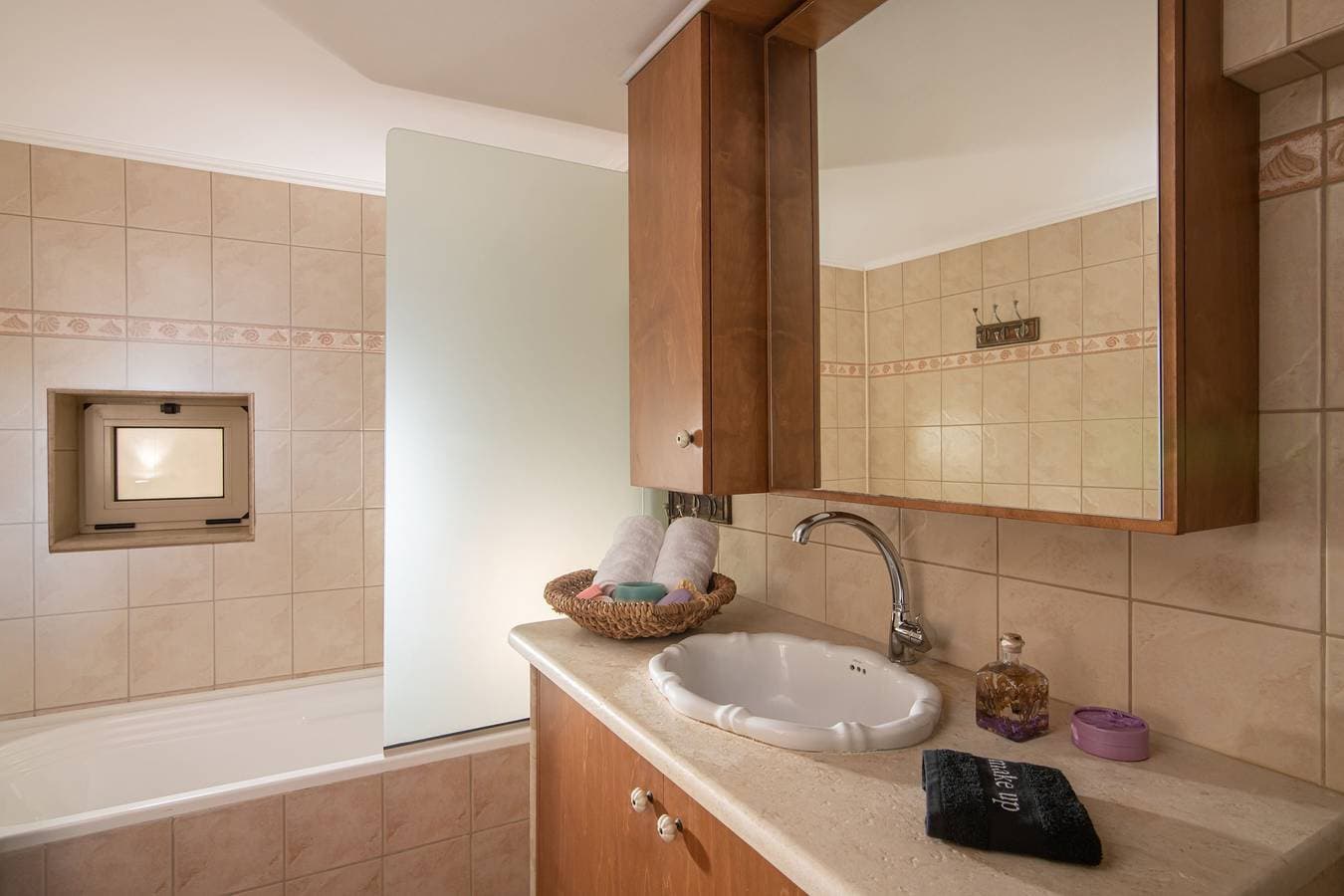 Foto 8 von 33: Ferienhaus für 7 Personen mit Terrasse