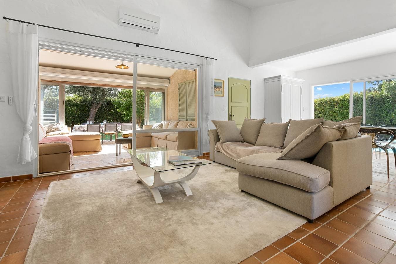 Foto 4 von 27: Villa "Norgreen 4" mit privatem Pool, privaten Terrassen und WLAN