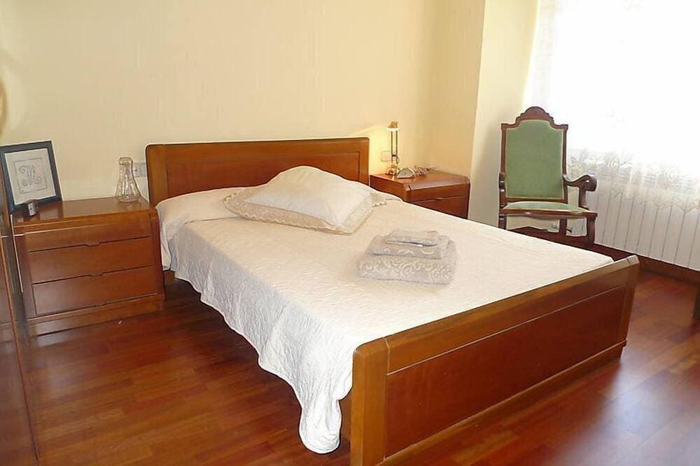 Foto 2 von 29: Ferienwohnung Olot