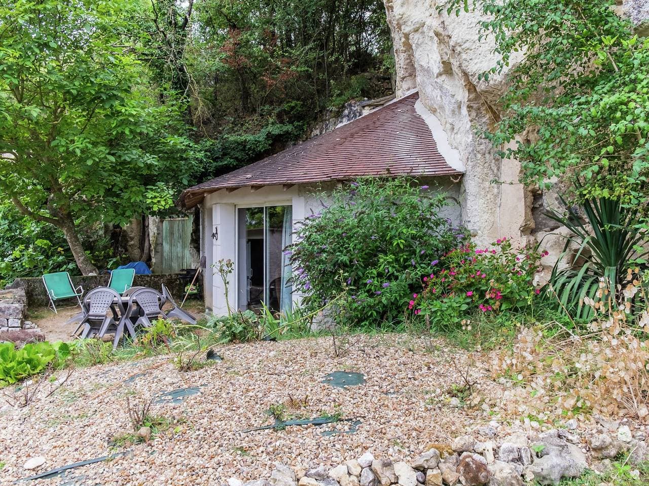 Foto 12 von 29: Einzigartiges Höhlenwohnungshaus im Tal