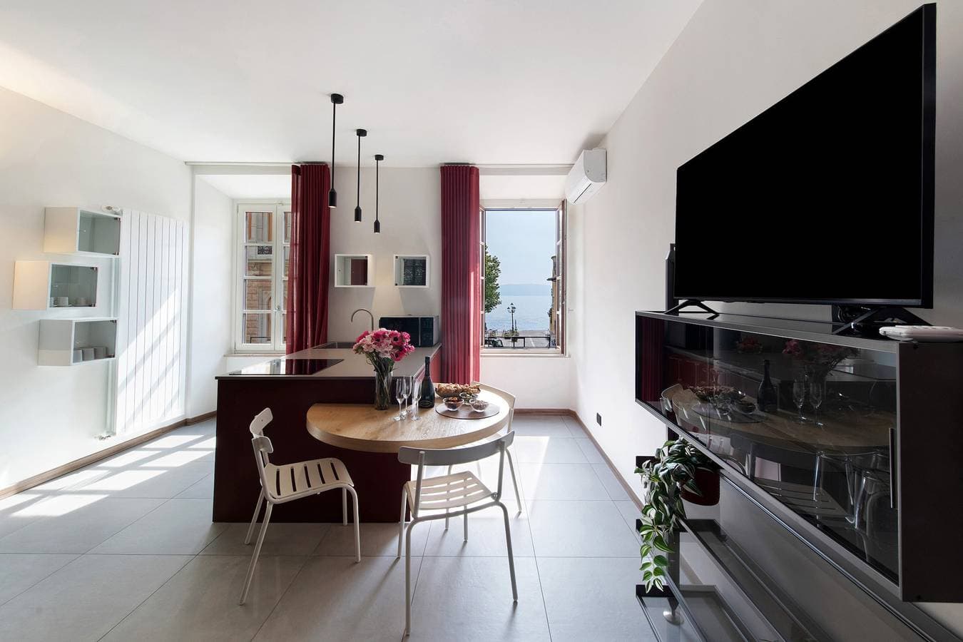 Foto 12 von 35: Apartment „Gemhouse Rubino“ mit Seeblick, WLAN und Klimaanlage