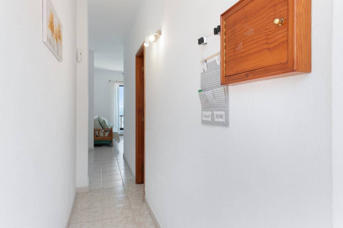 Foto 10 von 28: Apartment 'La Bayana - 4' mit Meerblick, Gemeinschaftspool und WLAN