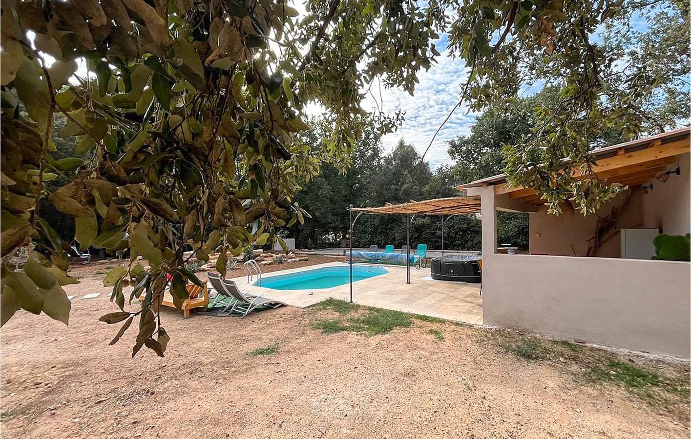 Foto 11 von 22: Gemütliche 1-Zimmer-Wohnung mit Pool und Terrasse in der Nähe des Stadtzentrums von Le Val